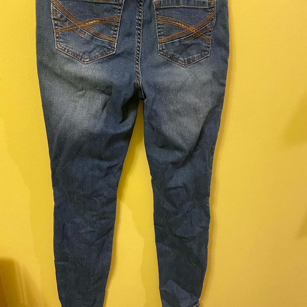 D.Jeans size 6